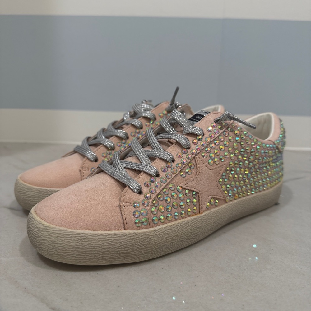 Mi.iM Embellished Pink Suede Sneakers with Star Design NWOT 7